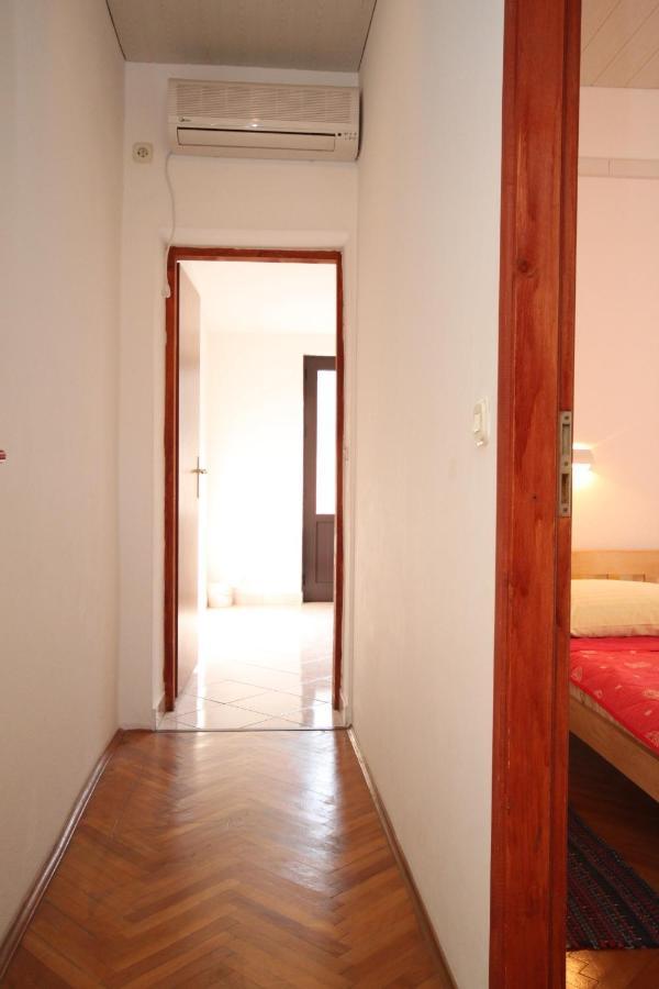 Apartments By The Sea Kustici, Pag - 6335 Zubovići Exterior foto
